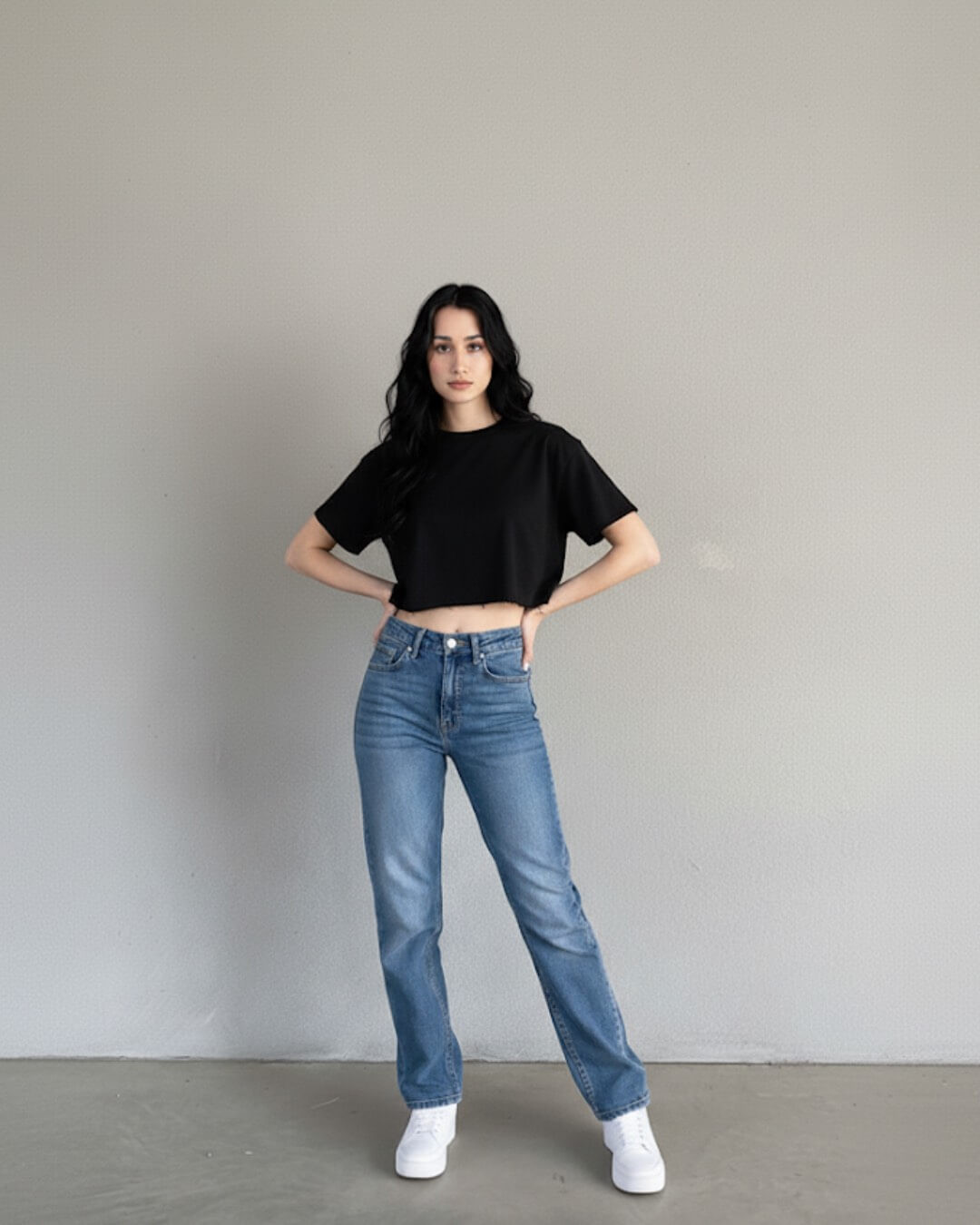 Basic - Casual Solid Crop Tee